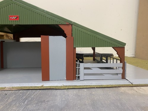 Britains farm building - farm,