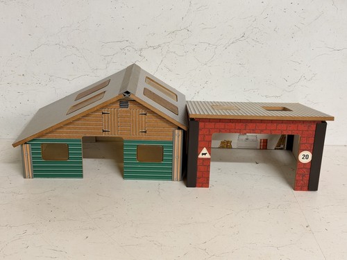 Britains farm wooden - britains,