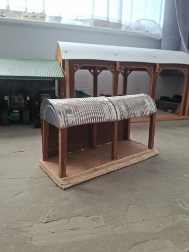 Britains farm scratch - britains,