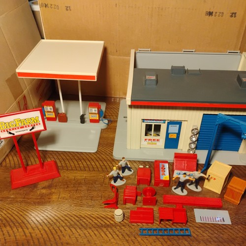 Ertl farm country big - farm,